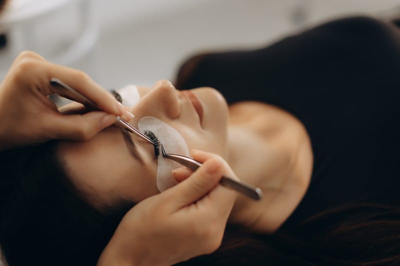 Lash & Brow Techs on CHAIR